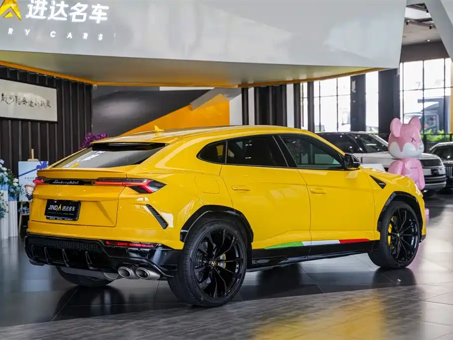 Lamborghini Urus 2023 — фото 20
