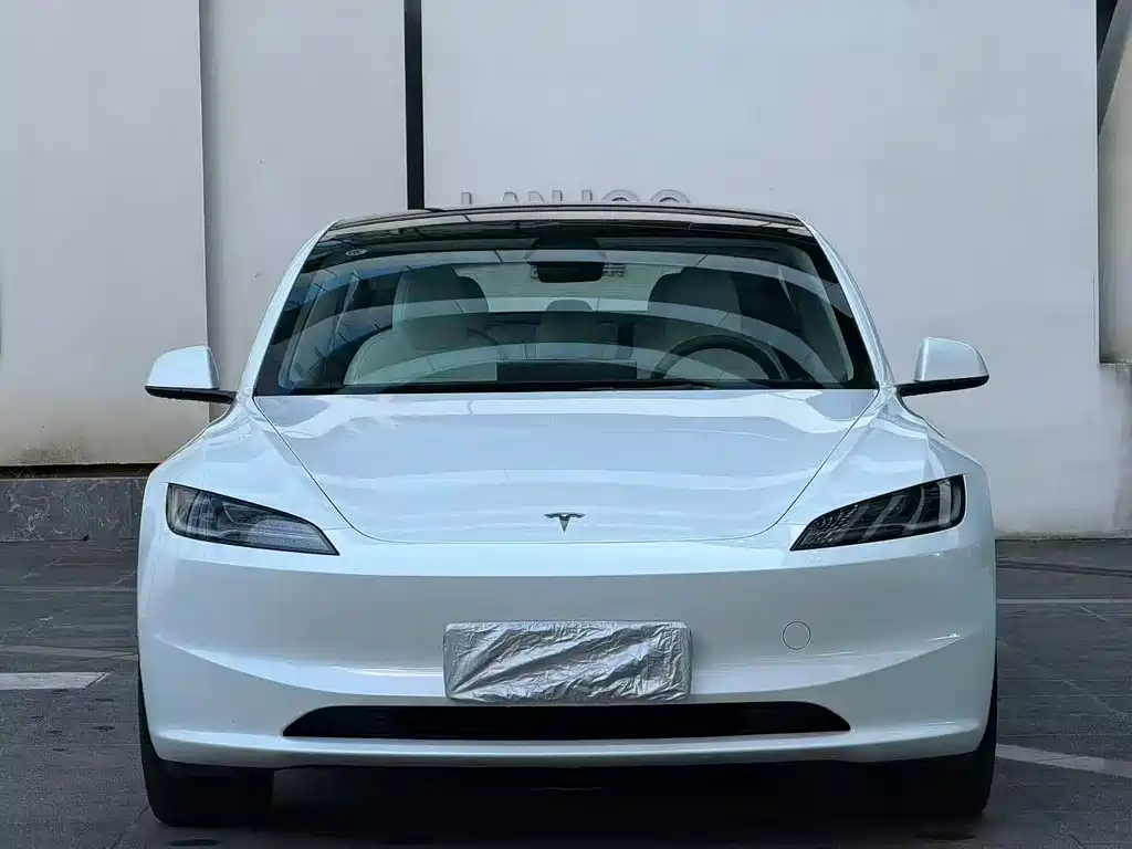Tesla Model 3 2023 — фото 2