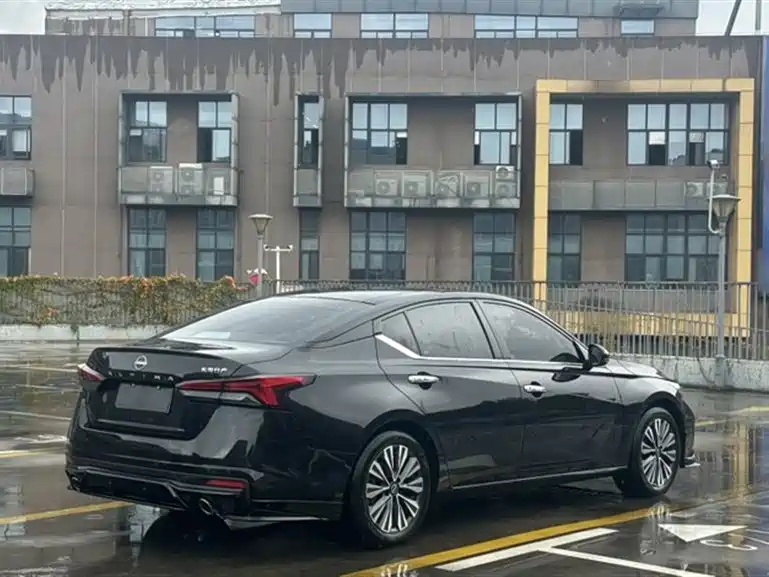 Nissan Teana 2024 — фото 15