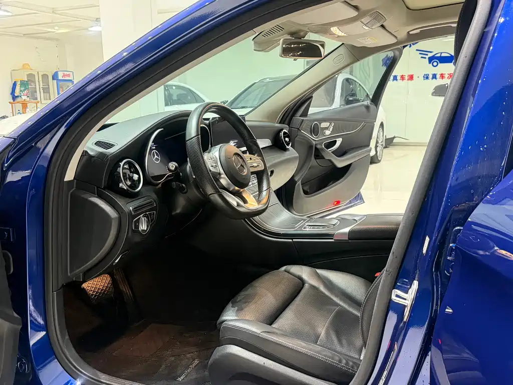 Mercedes-Benz C-Class 2020 — фото 4