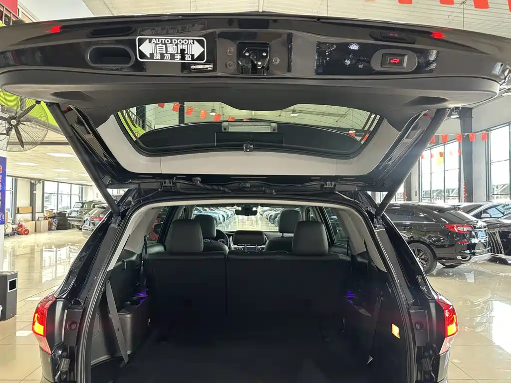 Toyota Highlander 2020 — фото 9