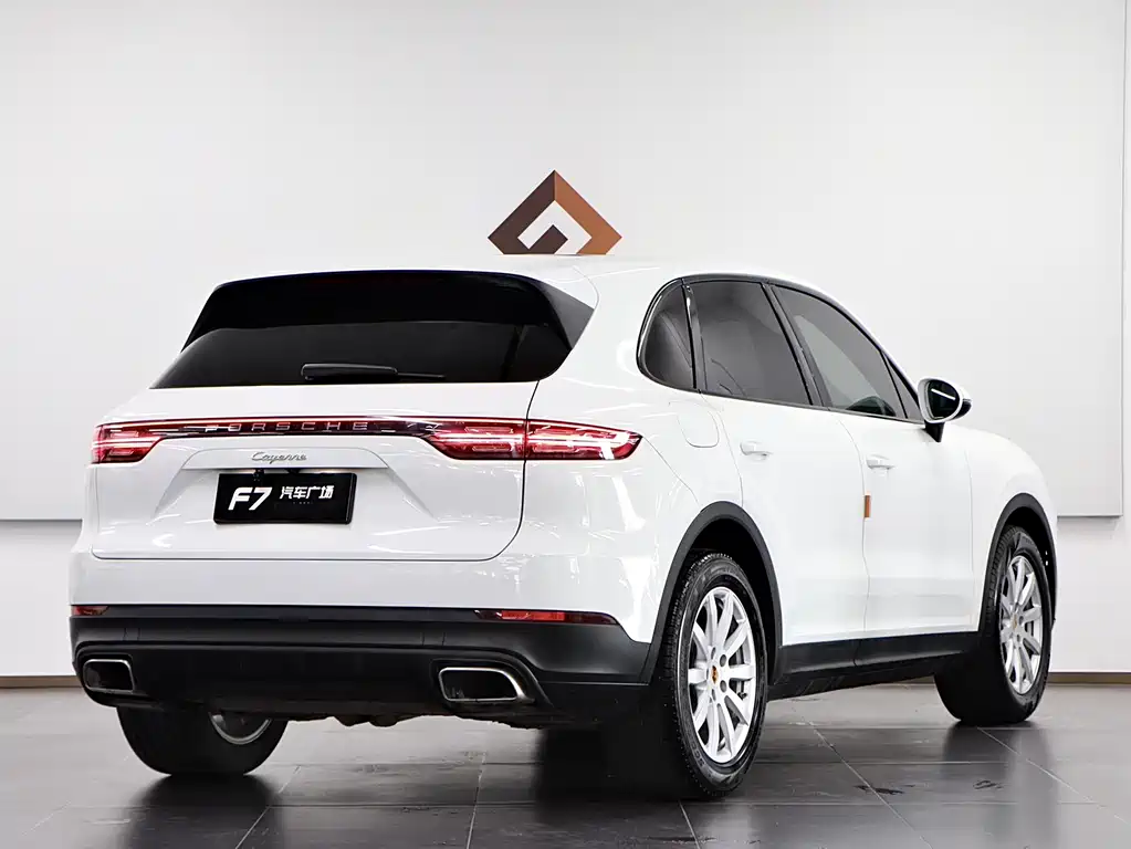 Porsche Cayenne 2018 — фото 6