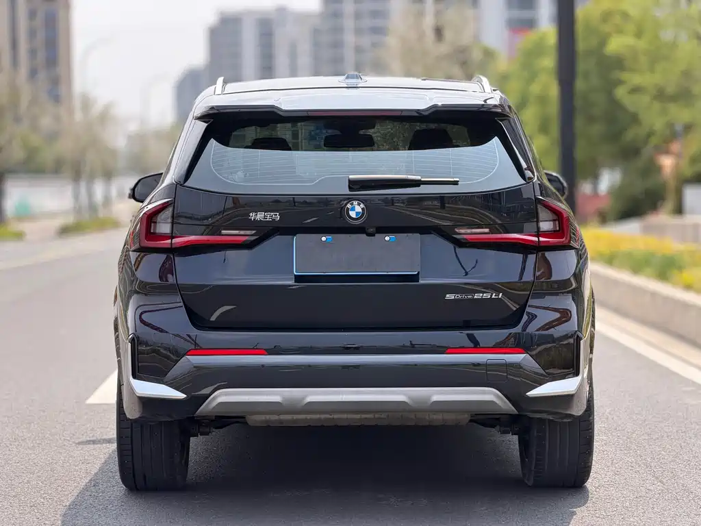 BMW X1 2024 — фото 9