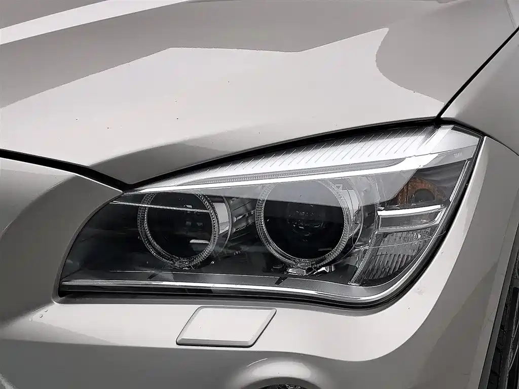 BMW X1 2016 — фото 7