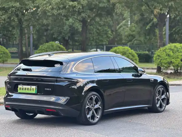 NIO ET5T 2024