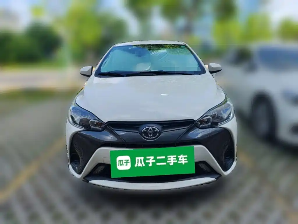 Toyota Yaris L 2023 — фото 24