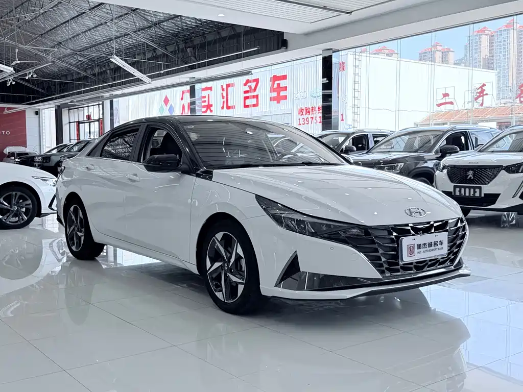 Hyundai Elantra 2023