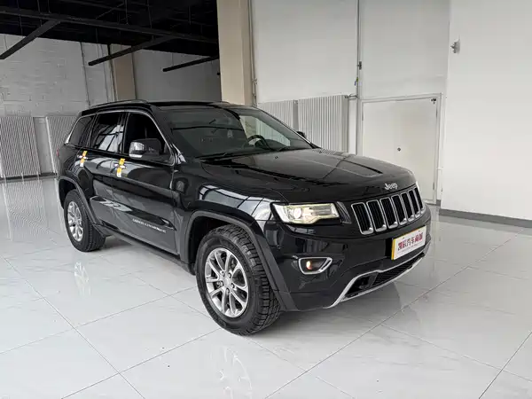 Jeep Grand Cherokee 2016