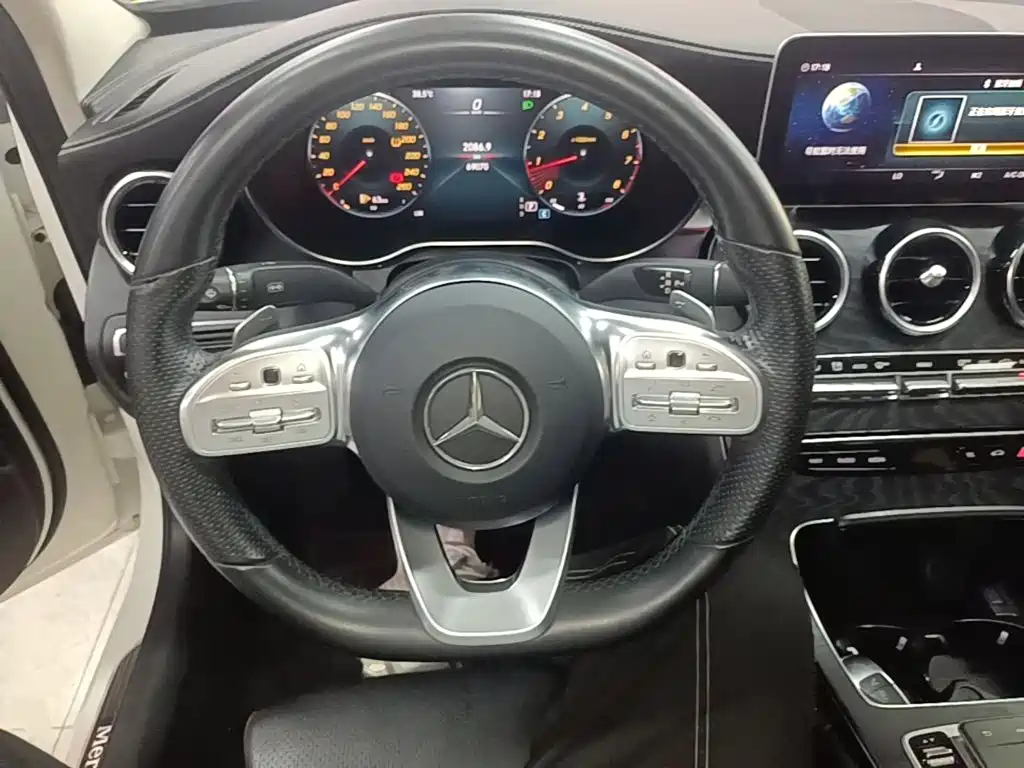 Mercedes-Benz C-Class 2020 — фото 11