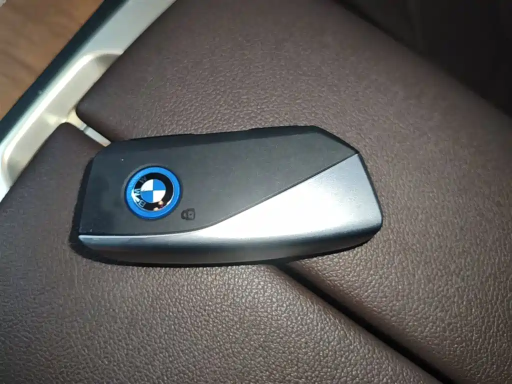 BMW iX 2022 — фото 9