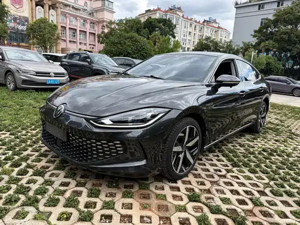Volkswagen Lamando 2023