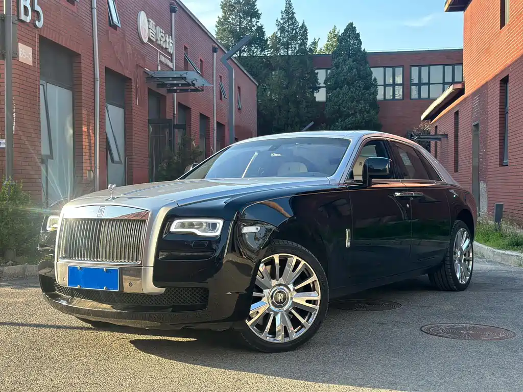 Rolls-Royce Ghost 2010