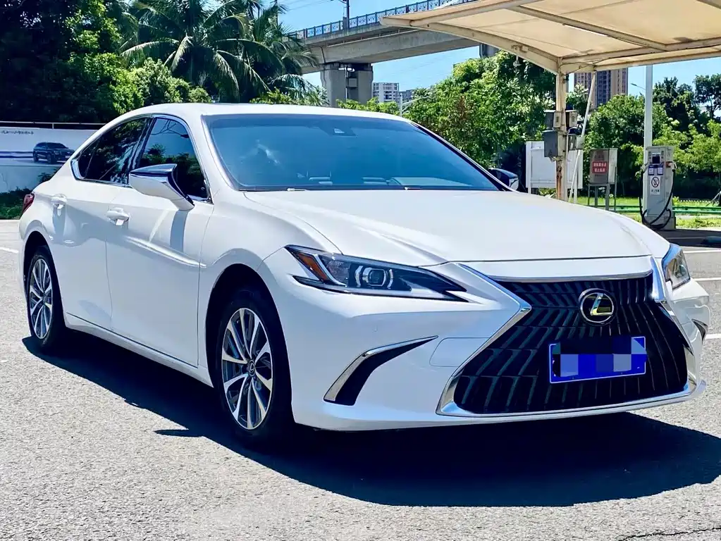 Lexus ES 2023 — фото 3