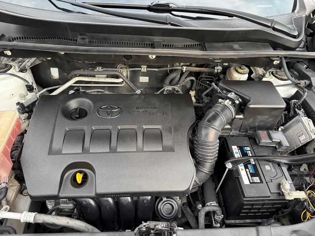 Toyota RAV4 2015 — фото 19