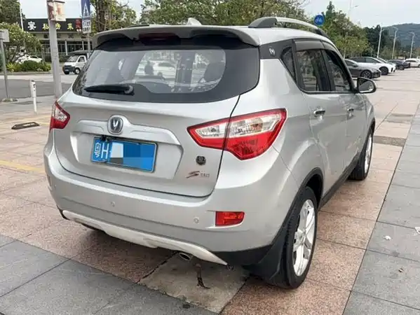Changan CS35 2015