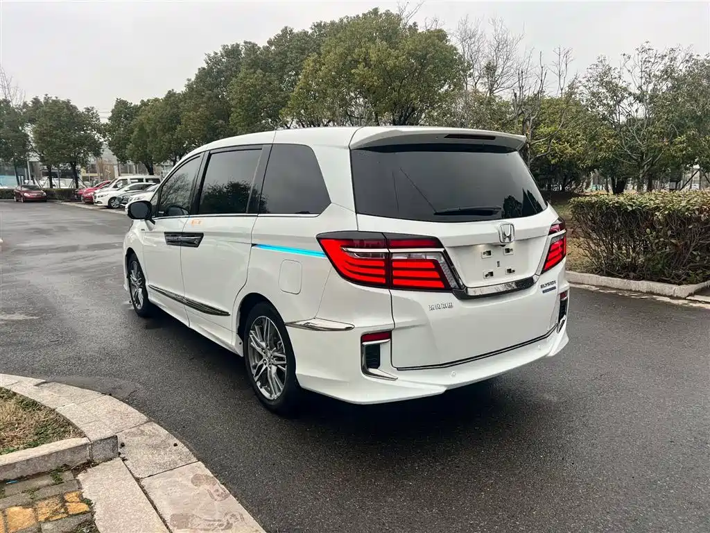 Honda Elysion 2019