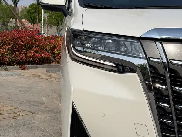 Toyota Alphard 2021