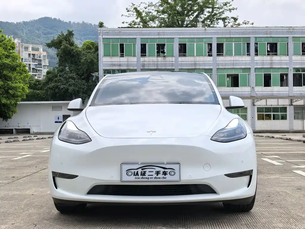 Tesla Model Y 2022 — фото 2