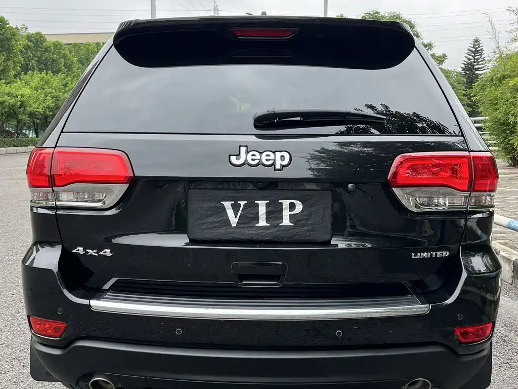 Jeep Grand Cherokee 2016 — фото 7