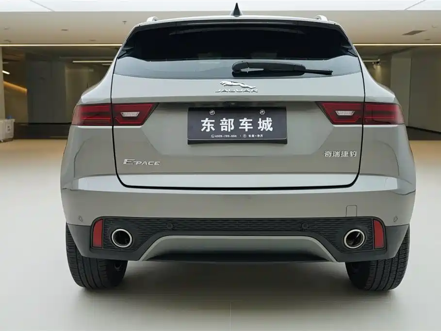 Jaguar E-PACE 2023 — фото 4