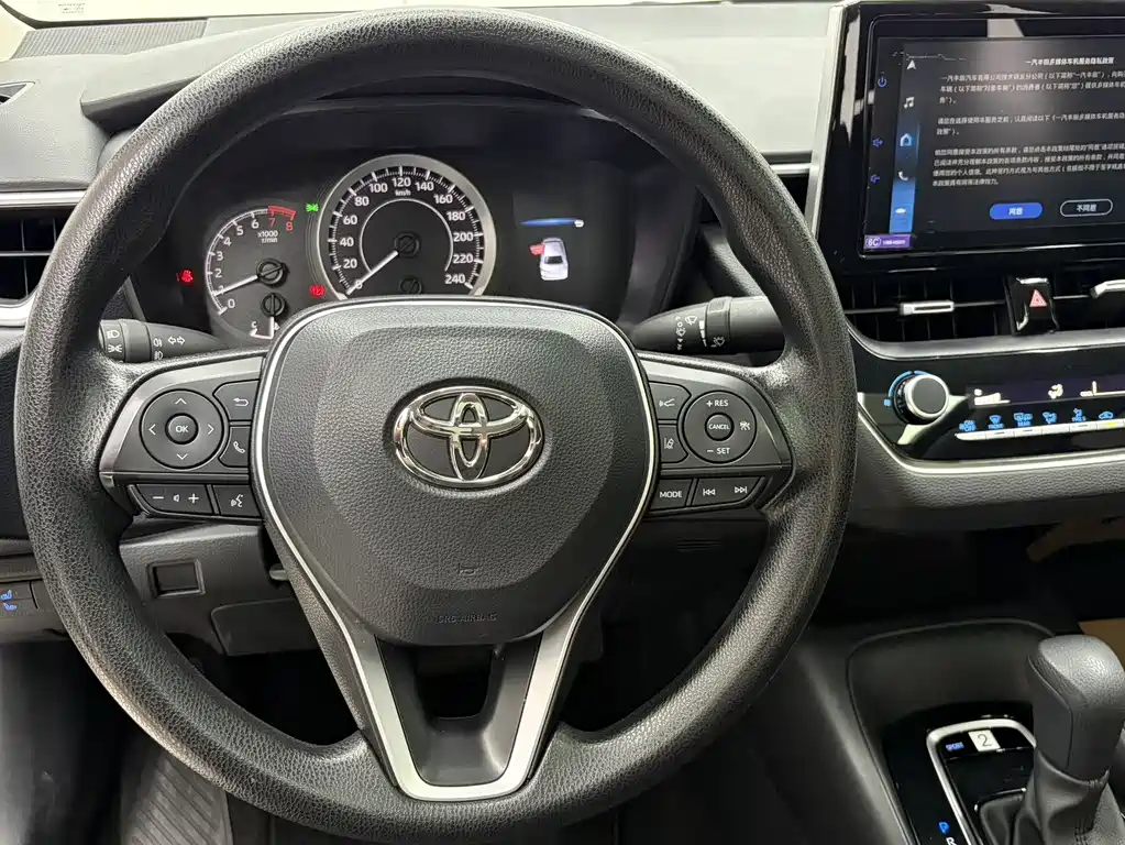 Toyota Corolla 2022 — фото 10