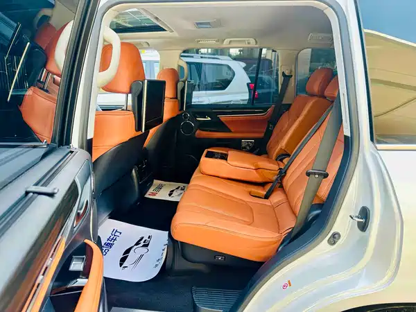 Lexus LX 2019