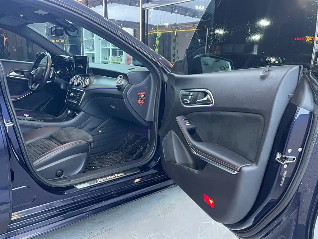 Mercedes-Benz CLA 2018 — фото 17