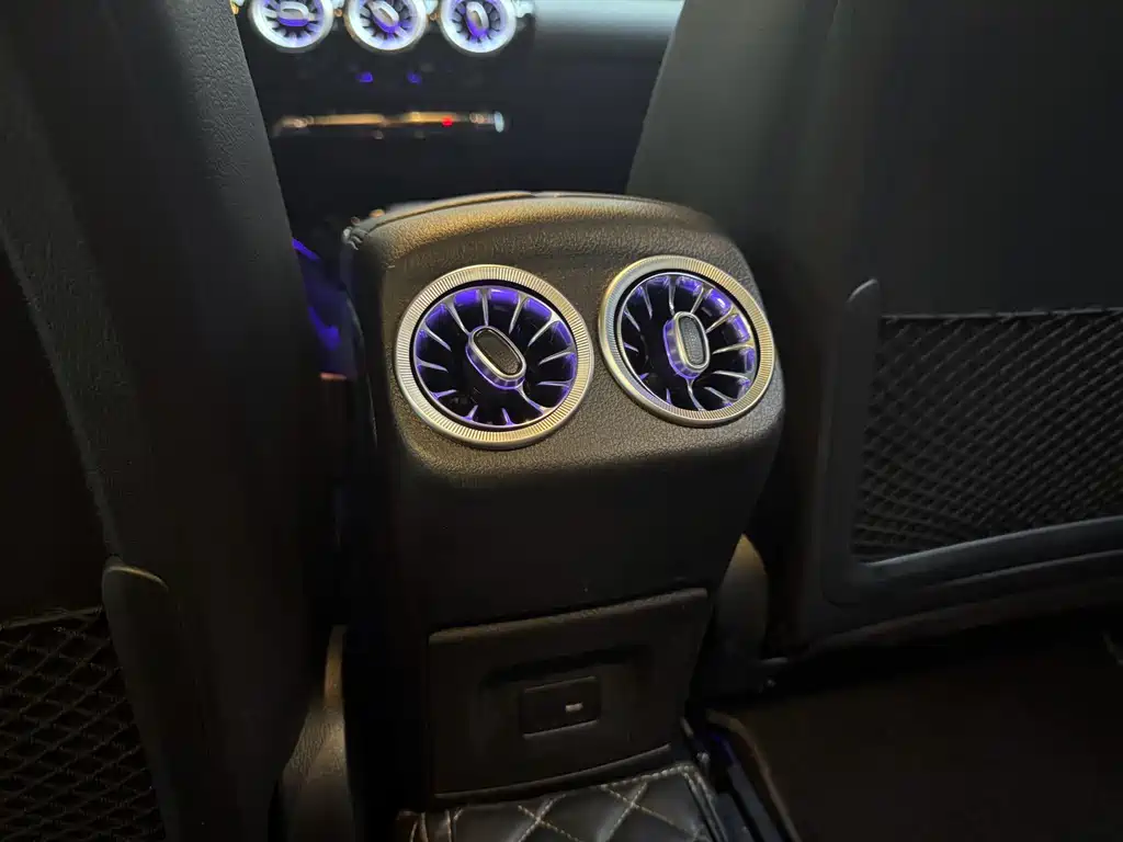Mercedes-Benz A-Class 2022 — фото 18