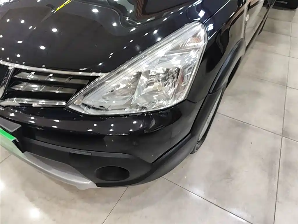 Nissan Livina 2016 — фото 24