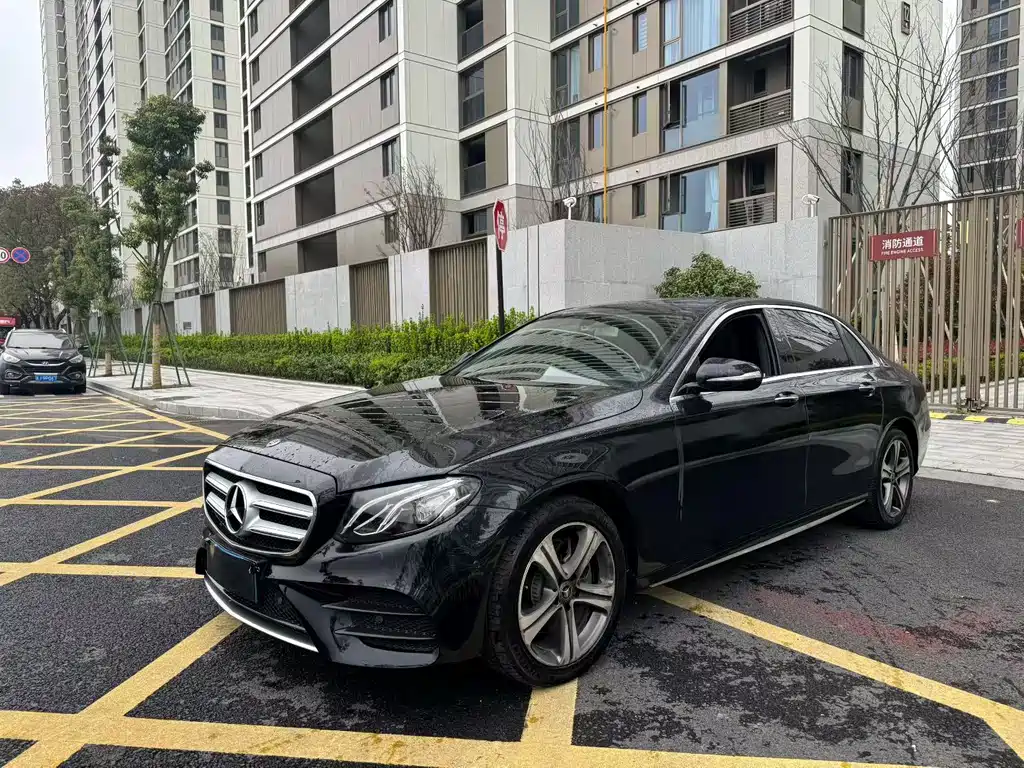 Mercedes-Benz E-Class 2019 — фото 1