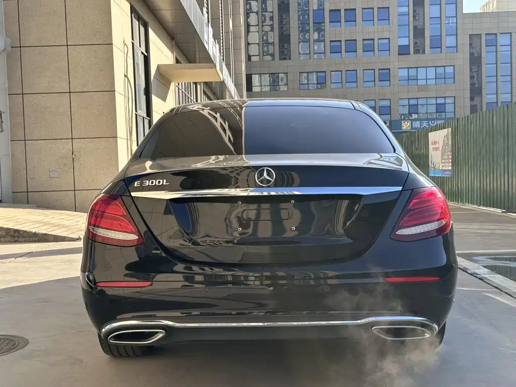 Mercedes-Benz E-Class 2020 — фото 10