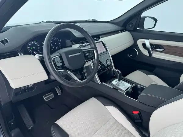 Land Rover Discovery Sport 2022