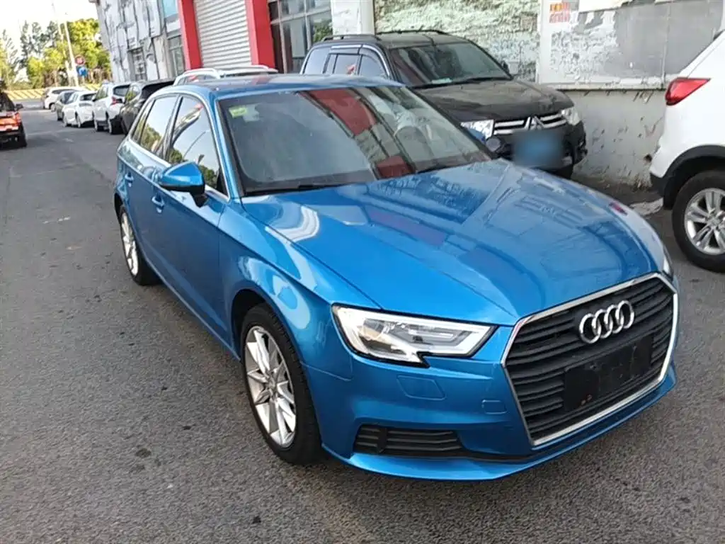 Audi A3 2018 — фото 4