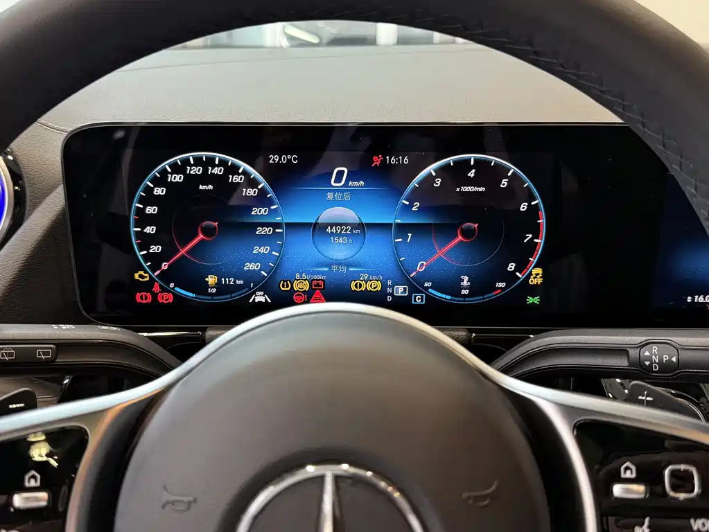 Mercedes-Benz GLA 2023 — фото 4