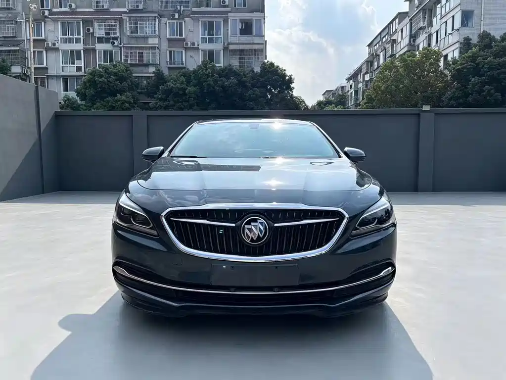Buick LaCrosse 2019 — фото 2