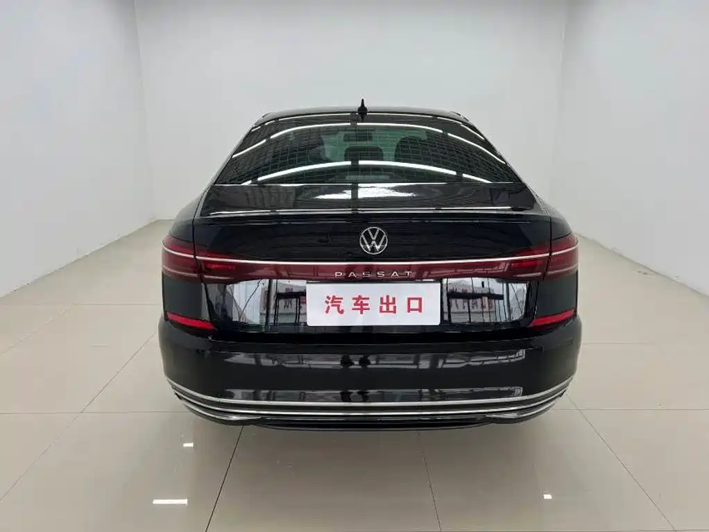Volkswagen Passat 2023