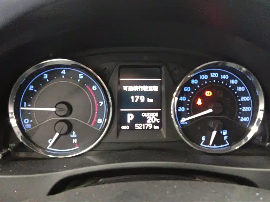 Toyota Corolla 2018 — фото 14