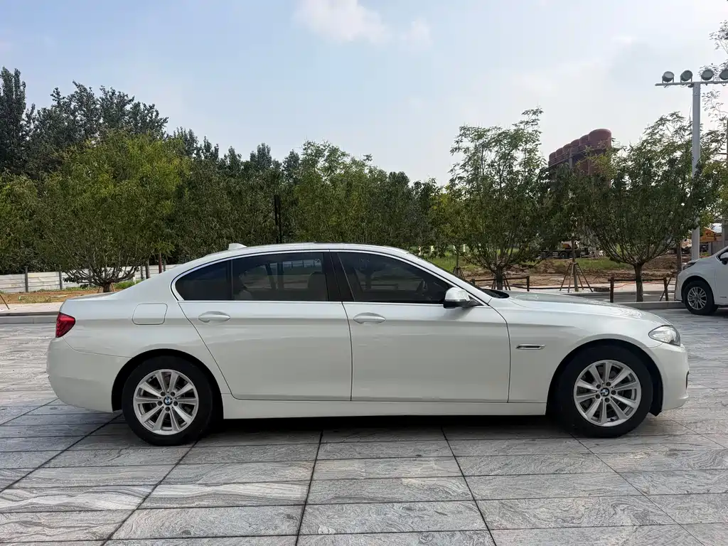 BMW 5 Series 2016