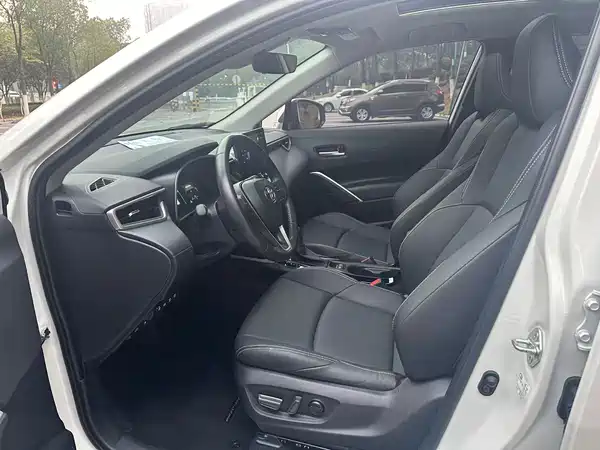 Toyota Frontlander 2023