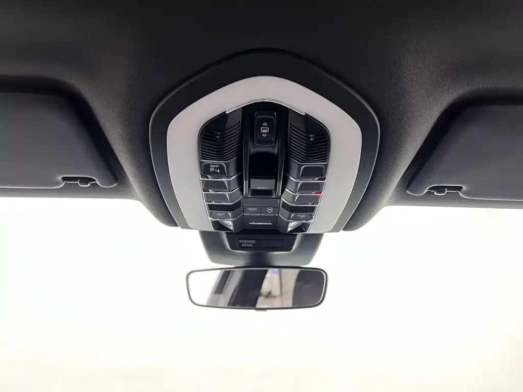 Porsche Macan 2020 — фото 26