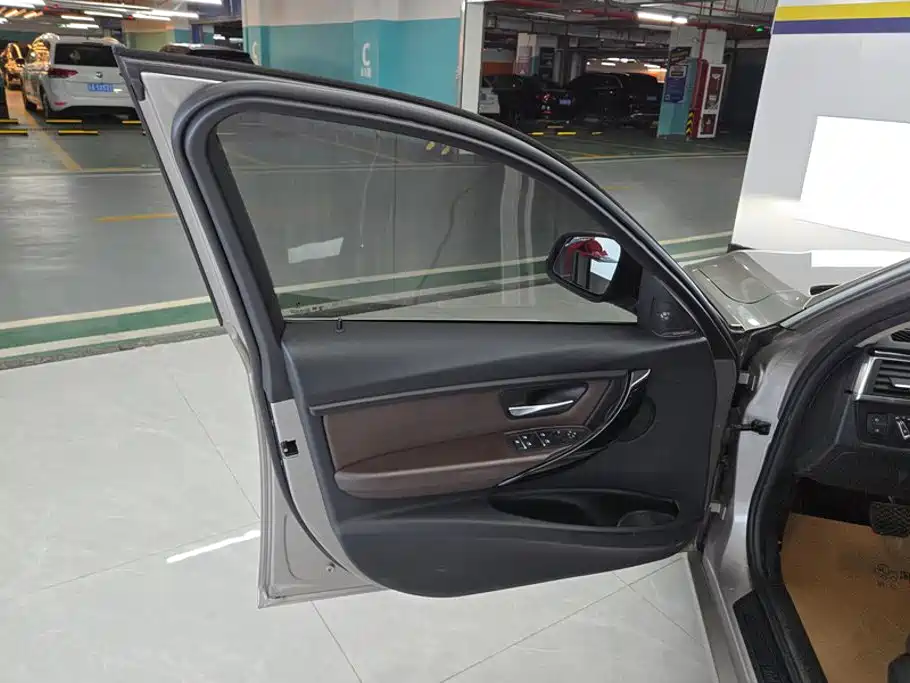 BMW 3 Series 2019