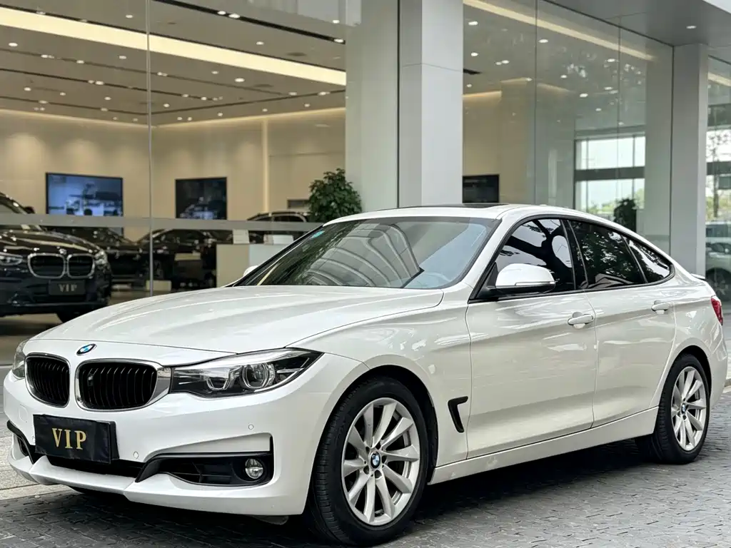 BMW 3 Series GT 2018 — фото 1