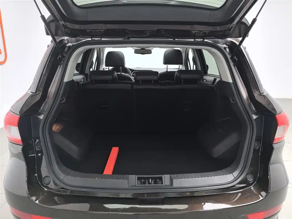 GAC Motor Trumpchi GS4 2015 — фото 16
