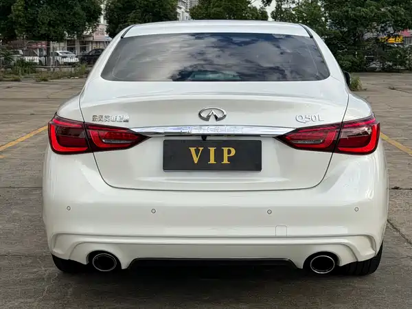 Infiniti Q50L 2018