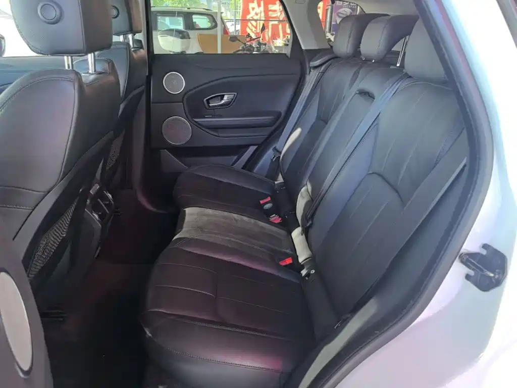 Land Rover Range Rover Evoque 2019 — фото 17