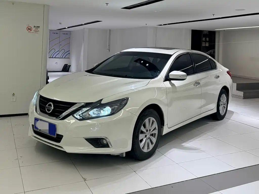 Nissan Teana 2018 — фото 1