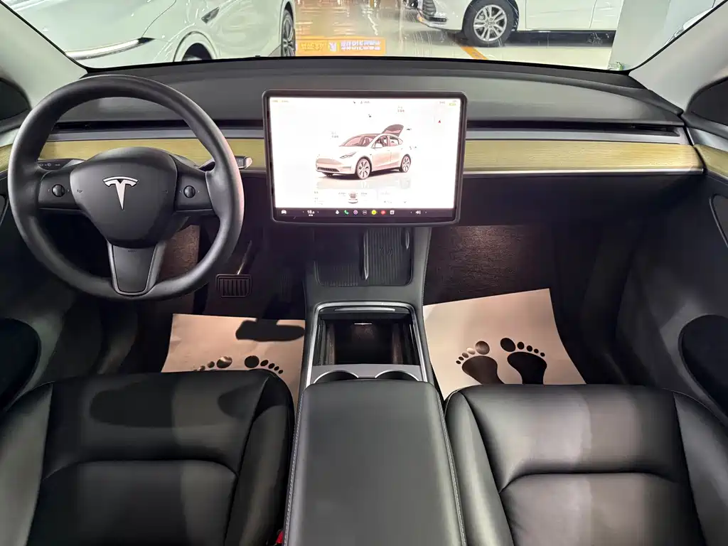 Tesla Model Y 2023 — фото 10