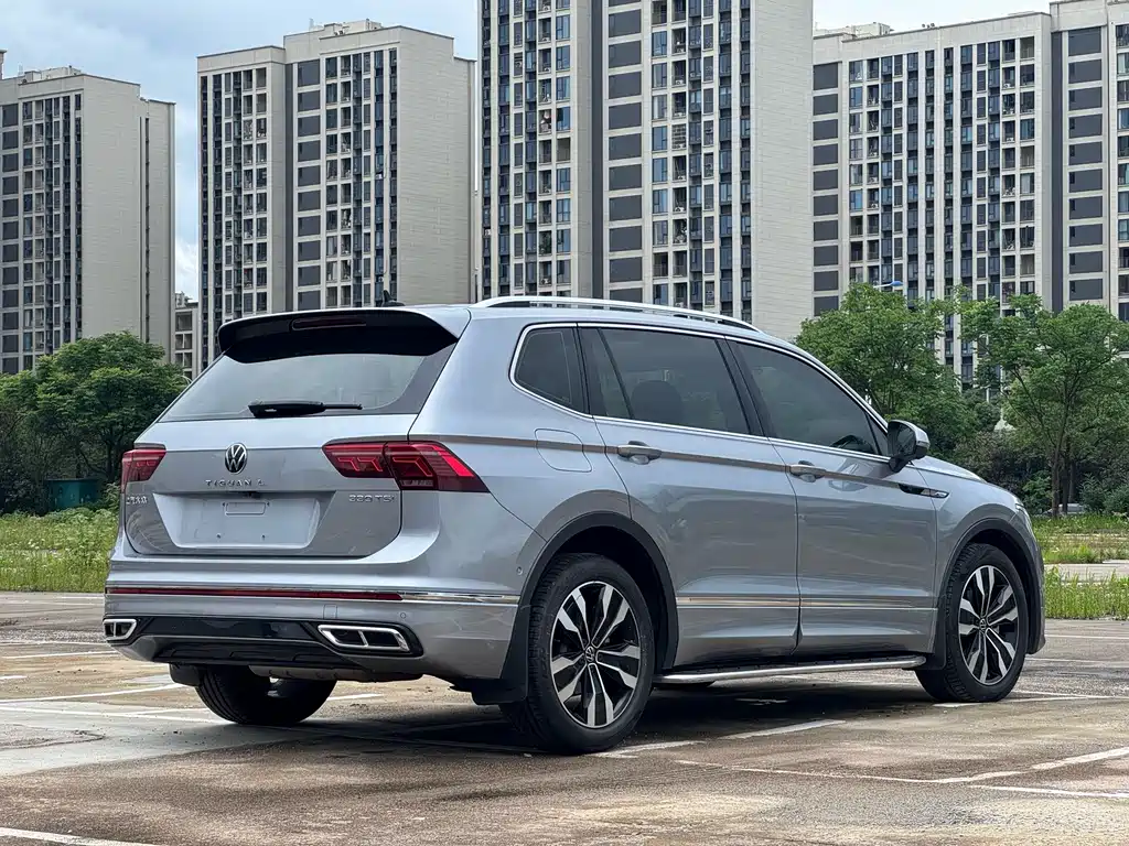 Volkswagen Tiguan L 2022 — фото 9