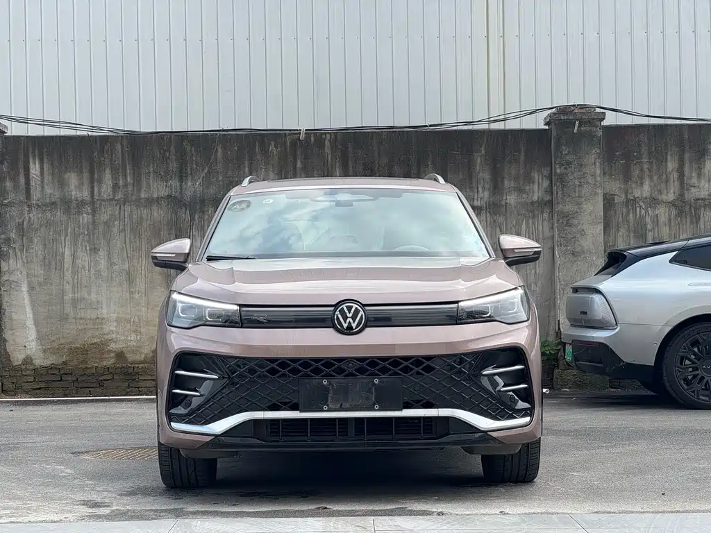 Volkswagen Tiguan L 2024