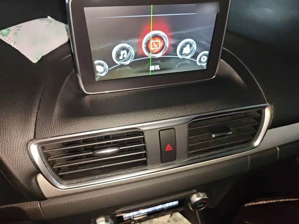 Mazda 3 Angkesela 2015